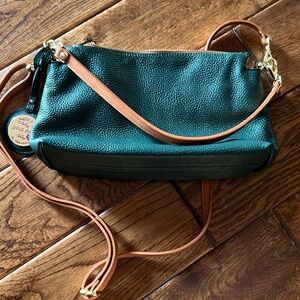 Valentina green purse in excellent condition